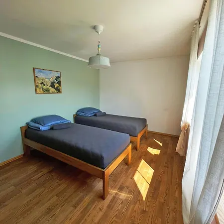 In Seaside Neighbourhood Daire *