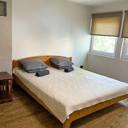 In Seaside Neighbourhood Daire *