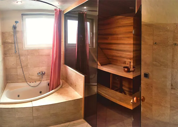 Apartment In Seaside Neighbourhood